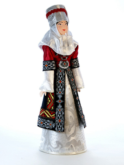 Кукла фарфоровая коллекционная Киргизка