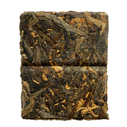 Шен Пуэр. Пластинка с корнем Жень шеня. 5 шт. 25 г.