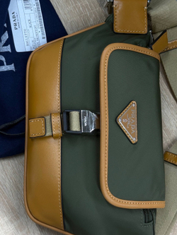 Поясная-нагрудная сумка Prada