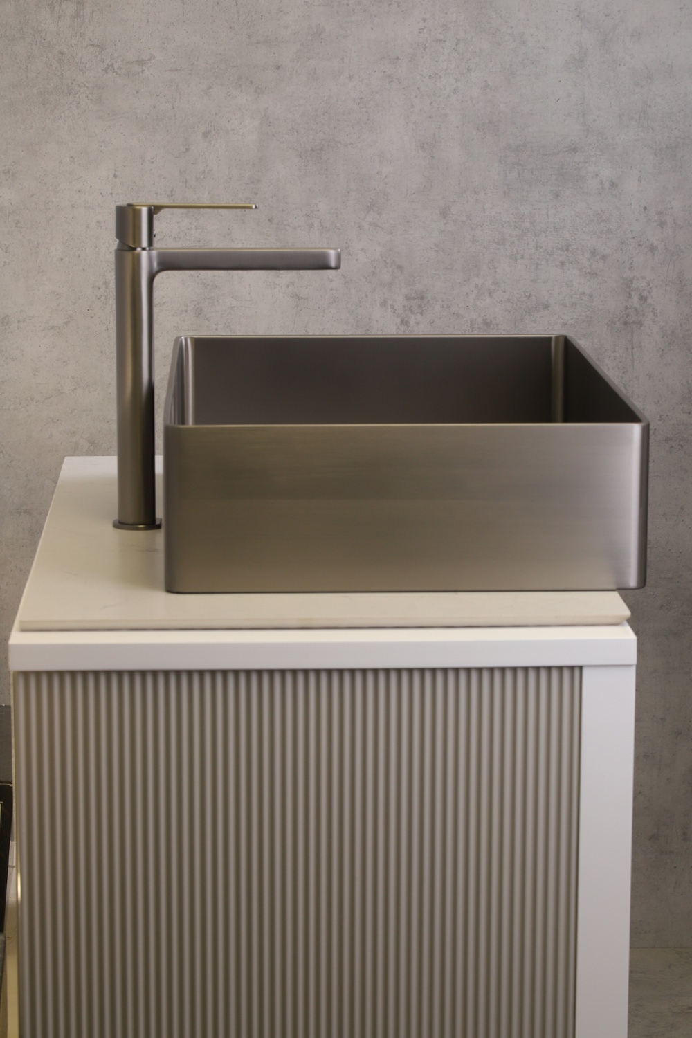 Раковина AltroBagno Accordo 001010 MtGr из нержавеющей стали