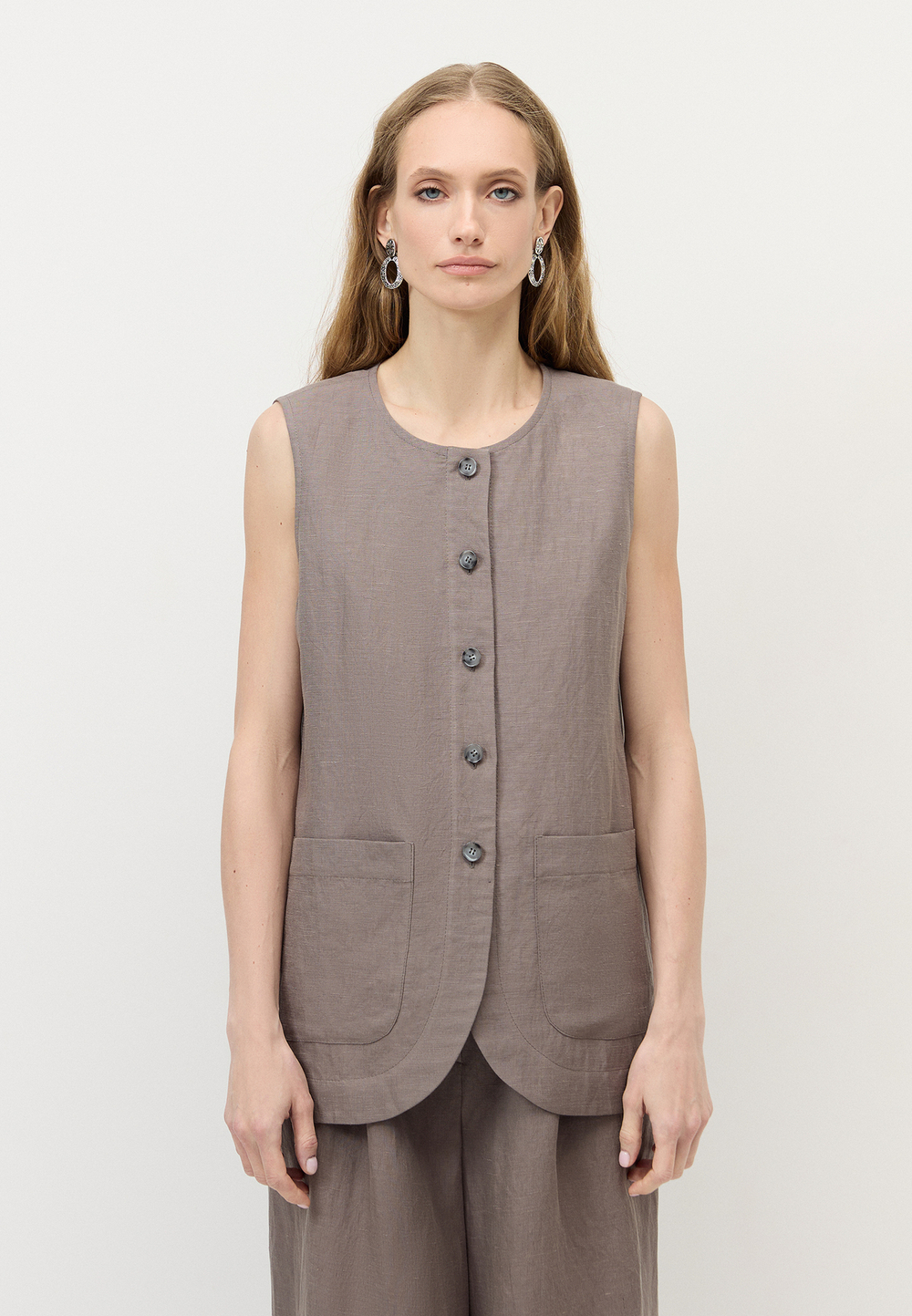 Жилет удлиненный из смесового льна