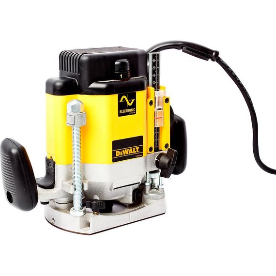 Фрезер DeWalt DW625E