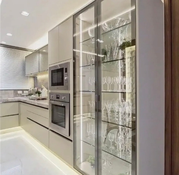 Примеры современных кухонь в дизайне из интернета