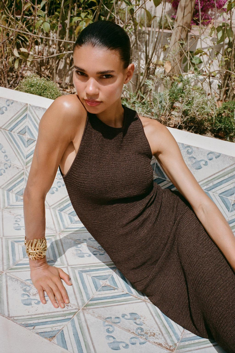 ZARA ДЛИННЫЙ ТРИКОТАЖНЫЙ ТОП С РЕЛЬЕФНЫМ УЗОРОМ, ШОКОЛАДНЫЙ