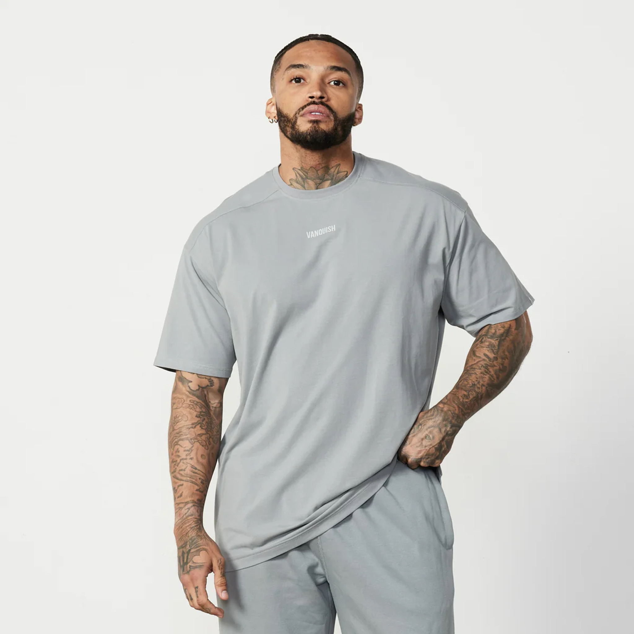 Футболка VANQUISH Essential Oversized T-Shirts Light Grey