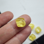 Бусина квадрат, волна, стеклянные, желтые, лимонные, 10мм, штучно