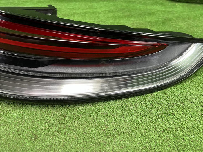 Фонарь правый внешний Porsche Panamera 2 971 20-23