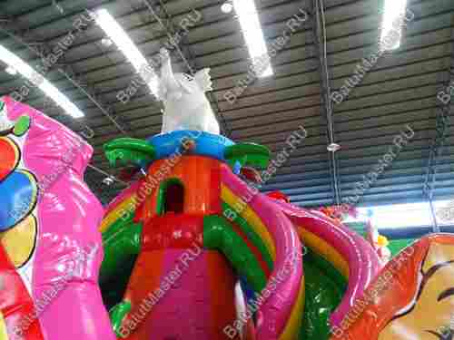 Коммерческий надувной батут "Звериный фестиваль" 19*10*8,5 м