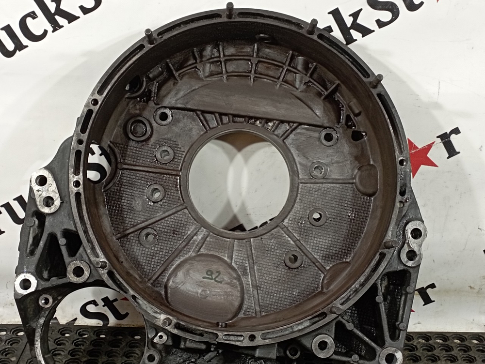 Кожух маховика