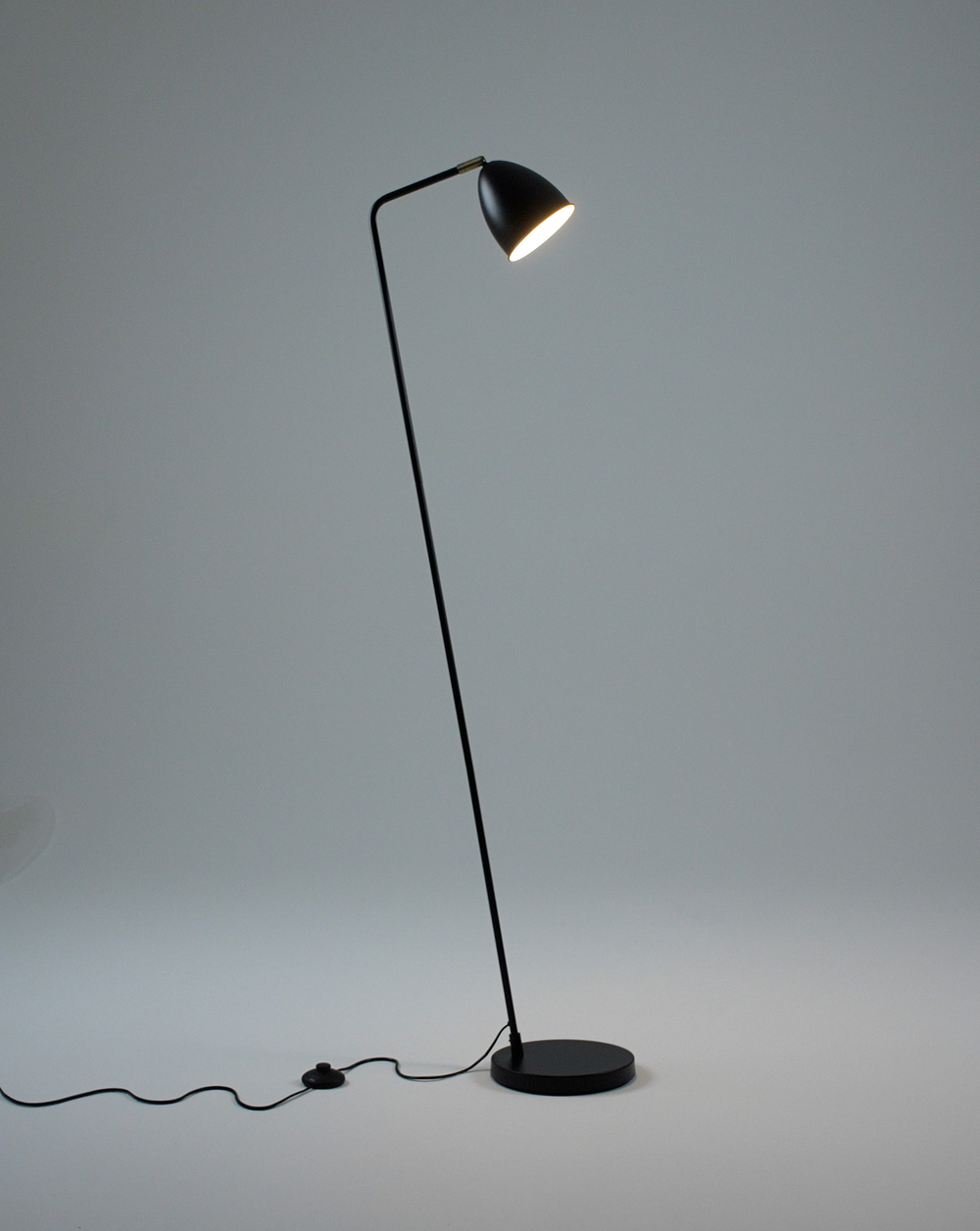 Торшер Moderli V11001-F Otto