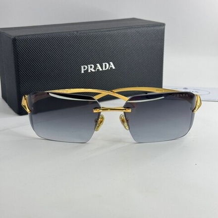 Солнцезащитные очки Prada