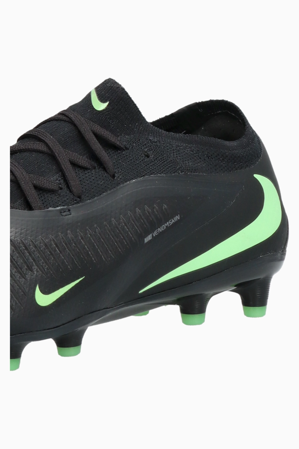 Бутсы Nike Phantom 6 Low Pro AG-Pro - черный