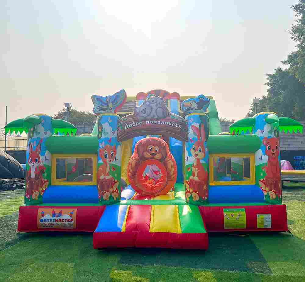 Коммерческий надувной батут «Звериная команда», 9х5х5 м