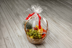 Корзина фруктовая подарочная