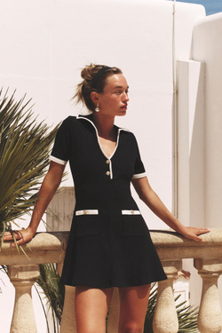 ZARA ПЛАТЬЕ В РУБЧИК С МЕТАЛЛИЧЕСКИМИ ПУГОВИЦАМИ, ЧЕРНЫЙ/БЕЛЫЙ