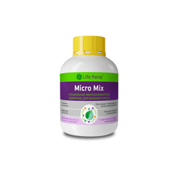 Специальное микроэлементное удобрение для питания и роста Life Force Amino Micro Mix бутылка 0,5 литра