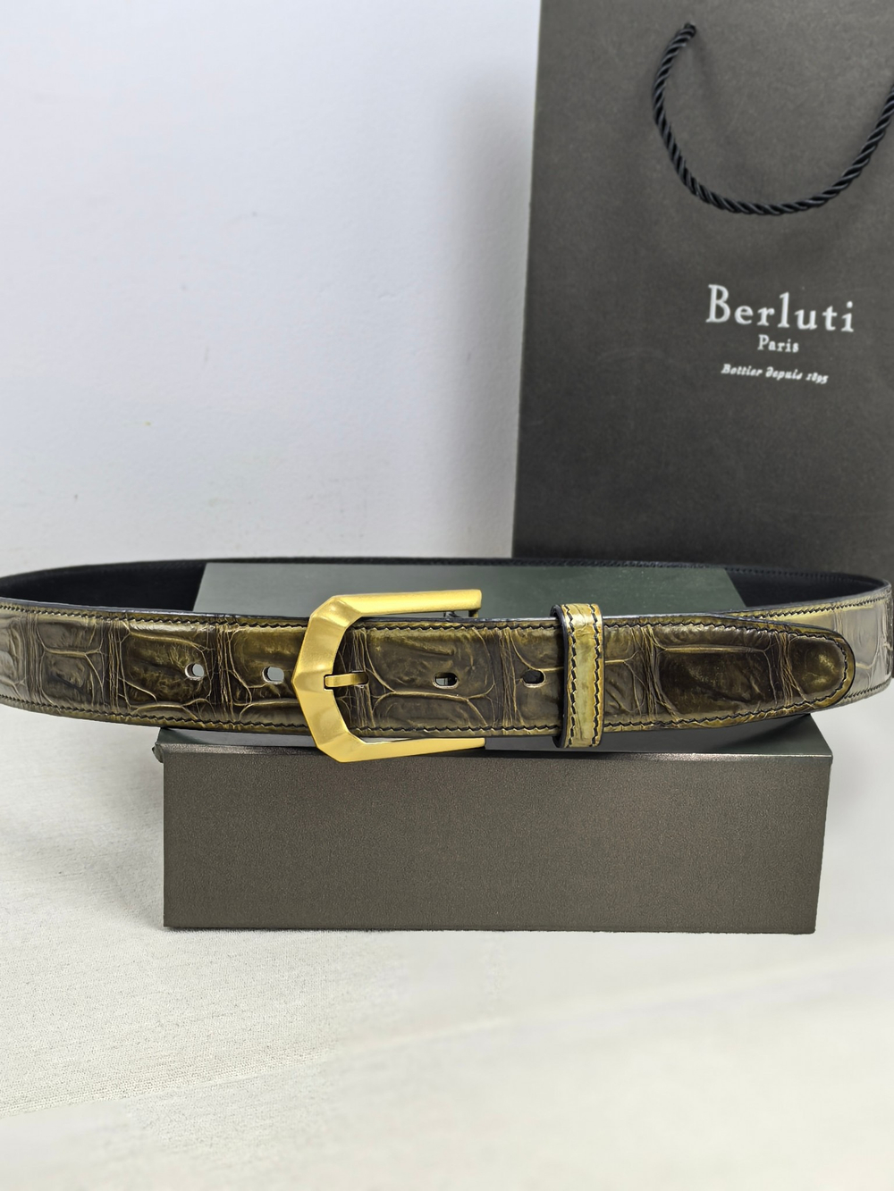 Ремень из коровьей кожи с ручной окраской