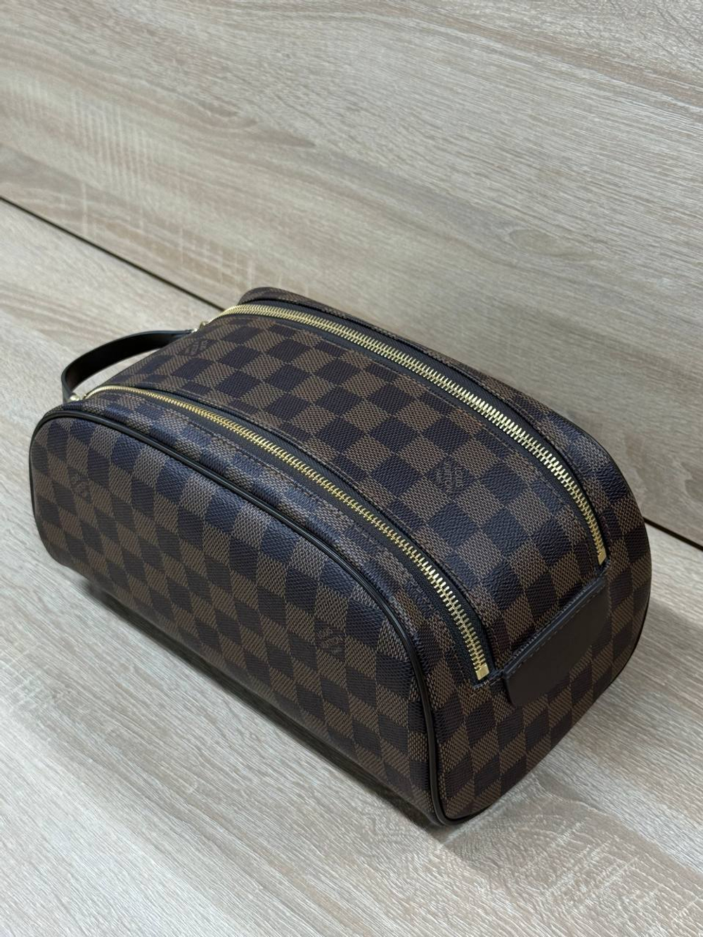 Несессер Louis Vuitton