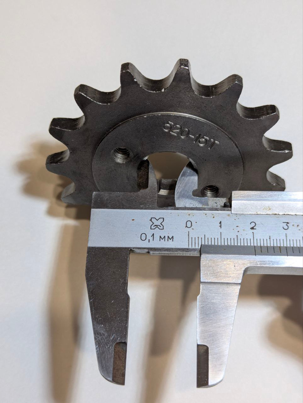 Звезда ведущая передняя для мотоцикла, эндуро, квадроцикла (520-15Т) 20мм сталь