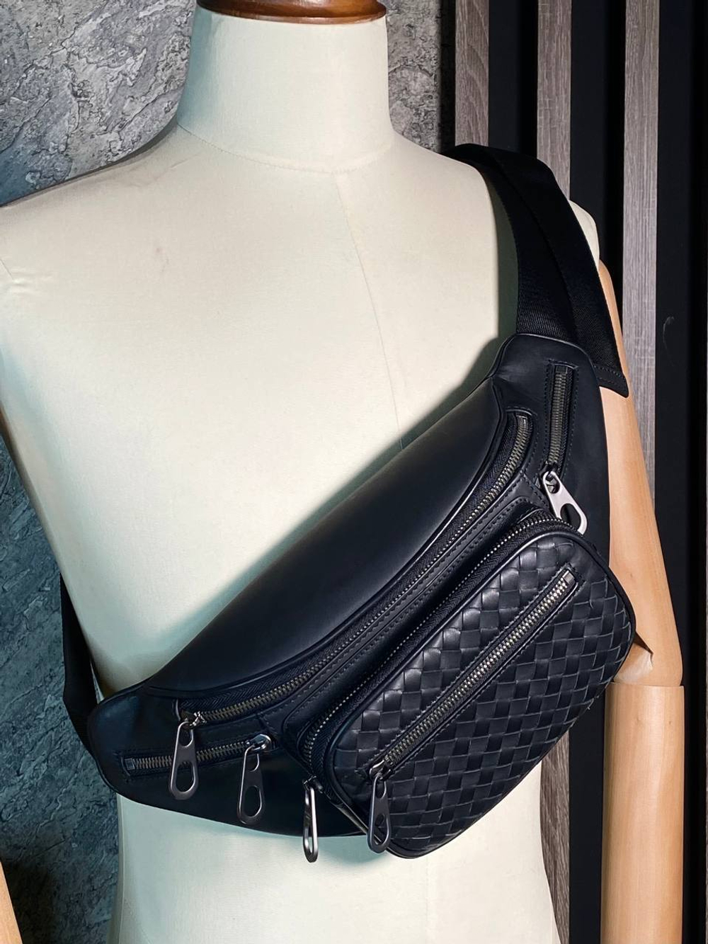Сумка-мессенджер Bottega Veneta