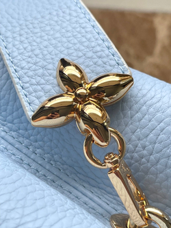 Louis Vuitton Capucines BB