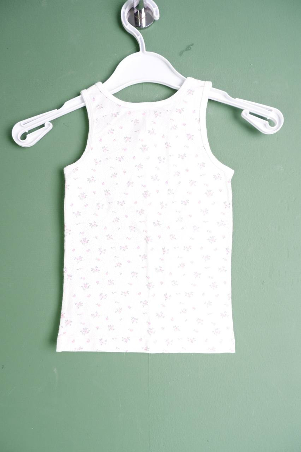 Майка Sanetta с цветочками, визуально на 2 года