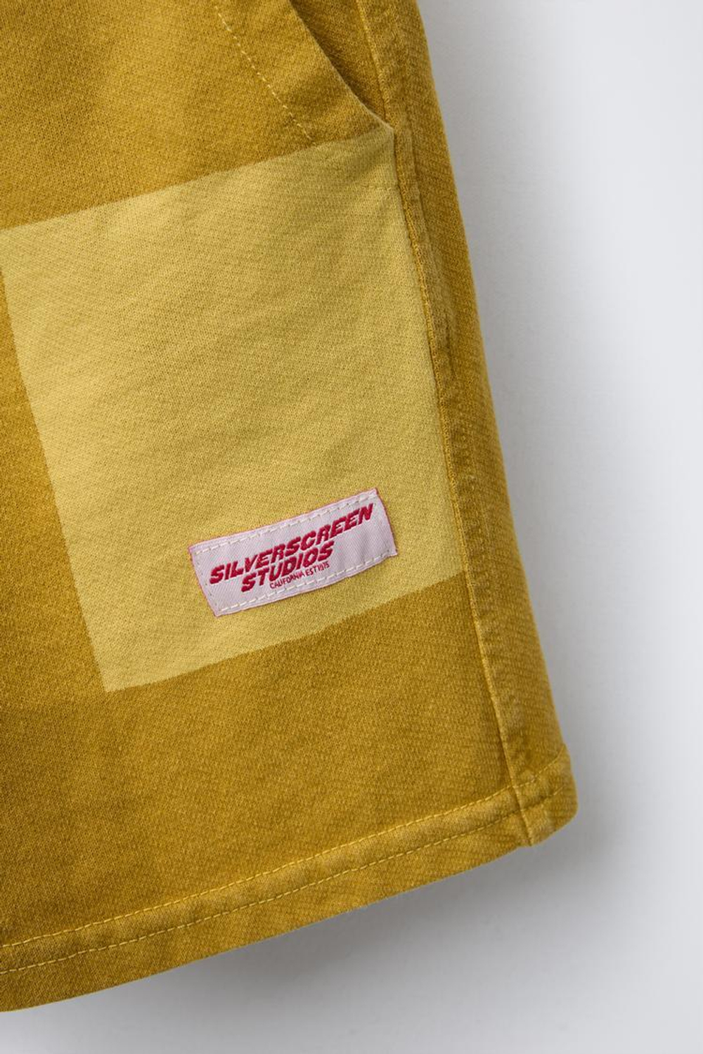 ZARA ШОРТЫ-БЕРМУДЫ ИЗ МЯГКОЙ ТКАНИ В КЛЕТКУ, ГОРЧИЧНЫЙ