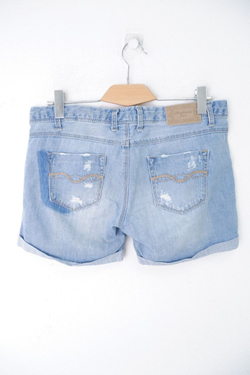 Шорты Stradivarius с потертостями 46 размер