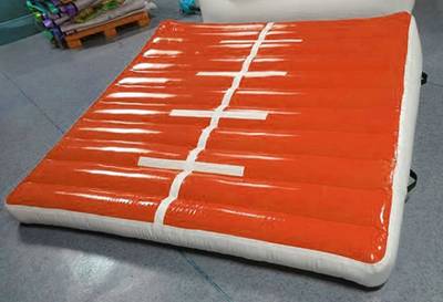 Надувной гимнастический мат-коврик «Старт» для занятий 2×2×0,4 м, красный