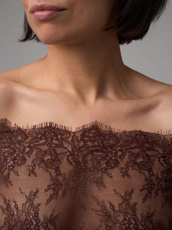 01-53 Кружево шантильи 23 см, шоколад