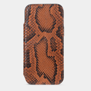 Чехол-книжка кожаная для iPhone 16 Pro, питон цвета коньяк