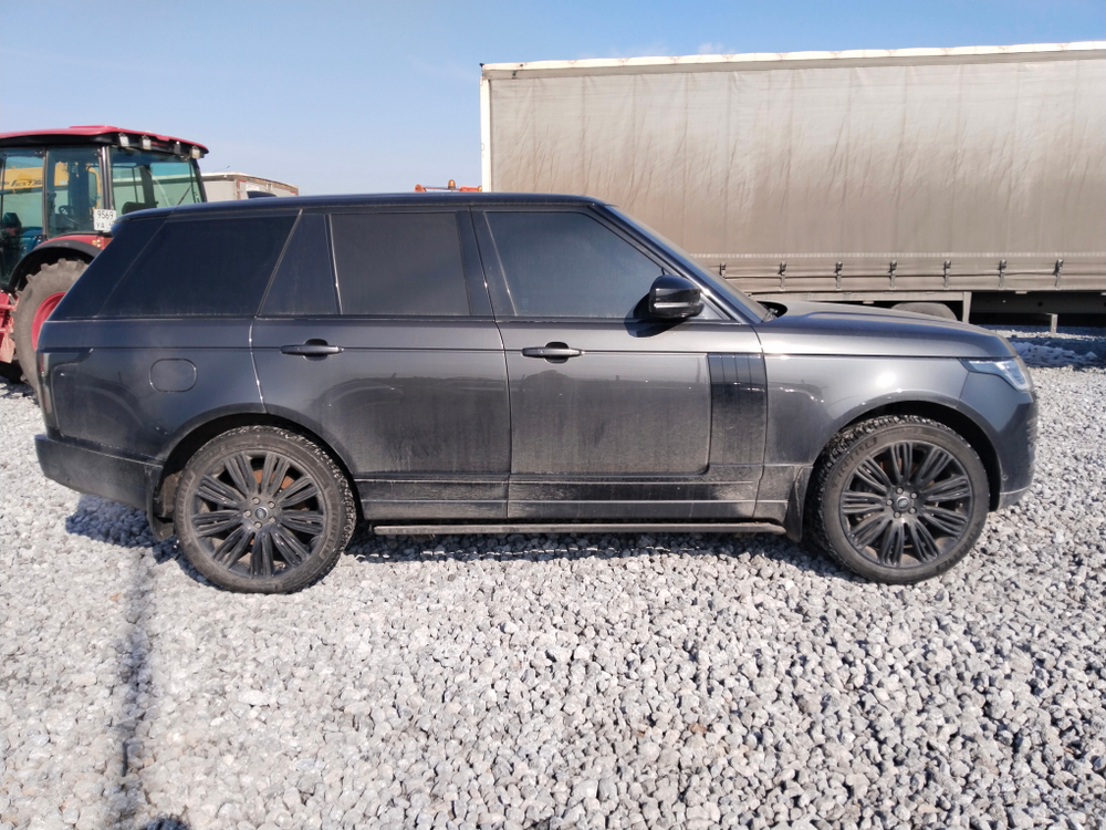 Land Rover RANGE ROVER LWB V8 S/C 5.0 Autobiography