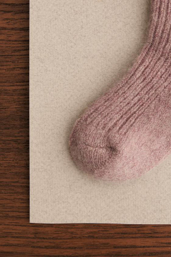 ZARA TIMELESS — КАШЕМИРОВЫЕ НОСКИ, БЛЕДНО-РОЗОВЫЙ