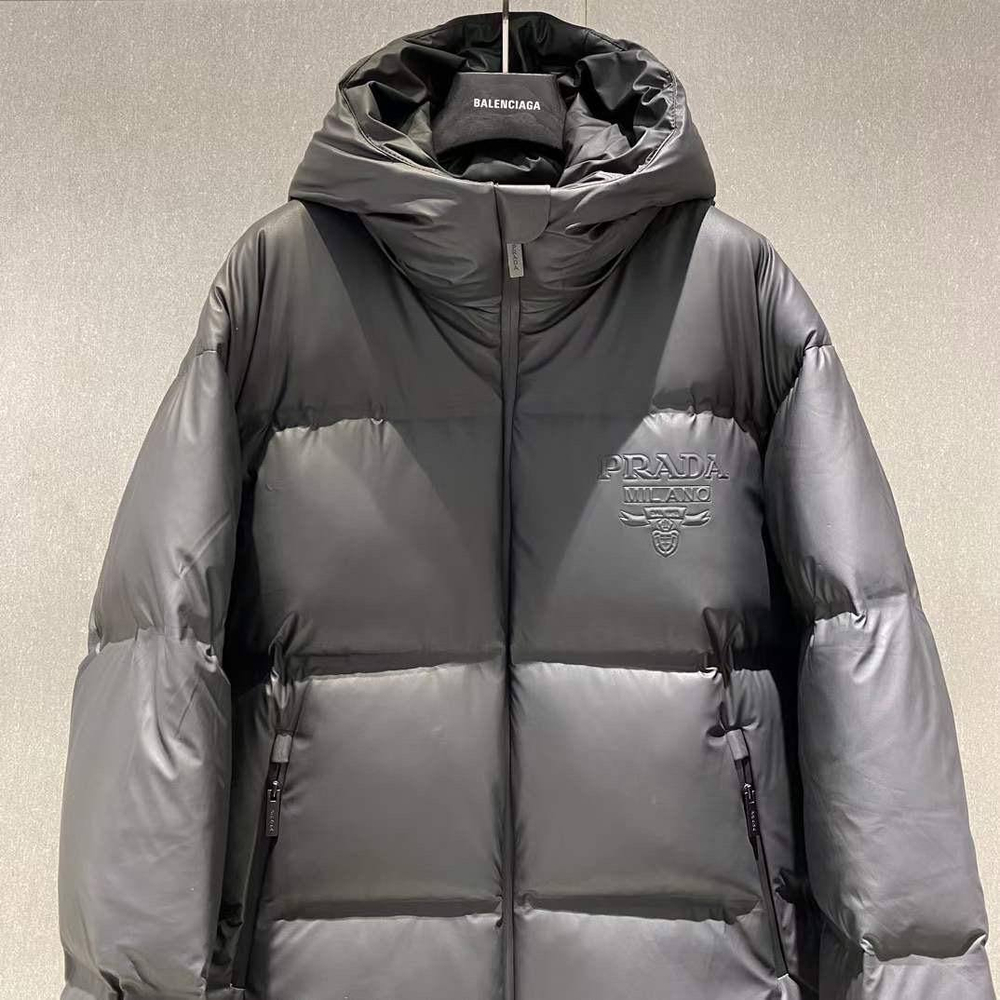 Пуховик Prada