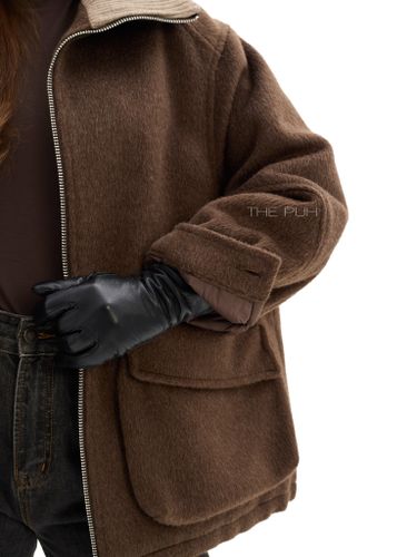 Шоколадная куртка с накладными карманами