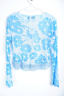 Блузка нежного цвета, визуально на 44 размер