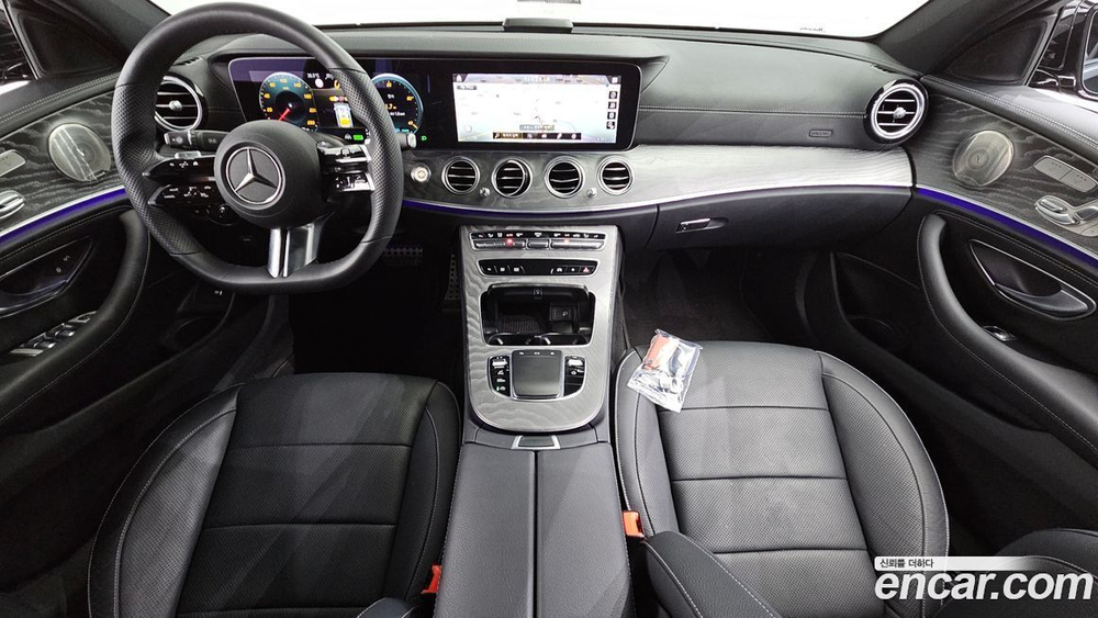 Mercedes-Benz E-Class W213 E350 4MATIC AMG Line (05.2022)
