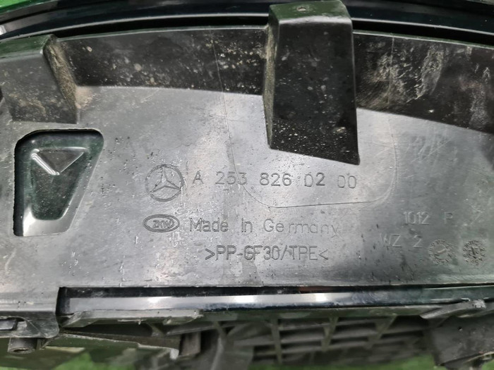 Фара правая Mercedes GLC X253 (2015-2019) LED