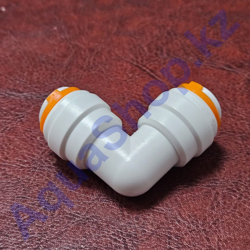 Фитинг QT-09K угловой 1/2"