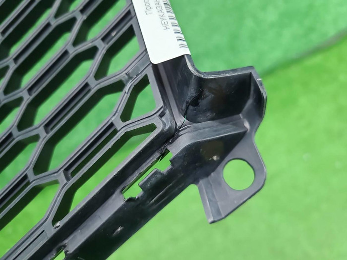 Решетка перед. бампера BMW 3er G20 (18-22) M-paket