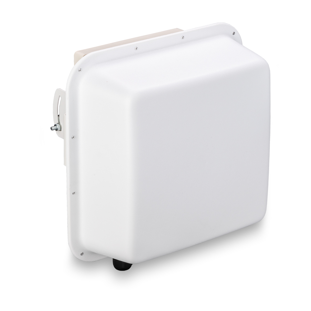 Широкополосная 3G/4G MIMO антенна усилением 15 дБ KAA15-700/2700 BOX (U.fl)