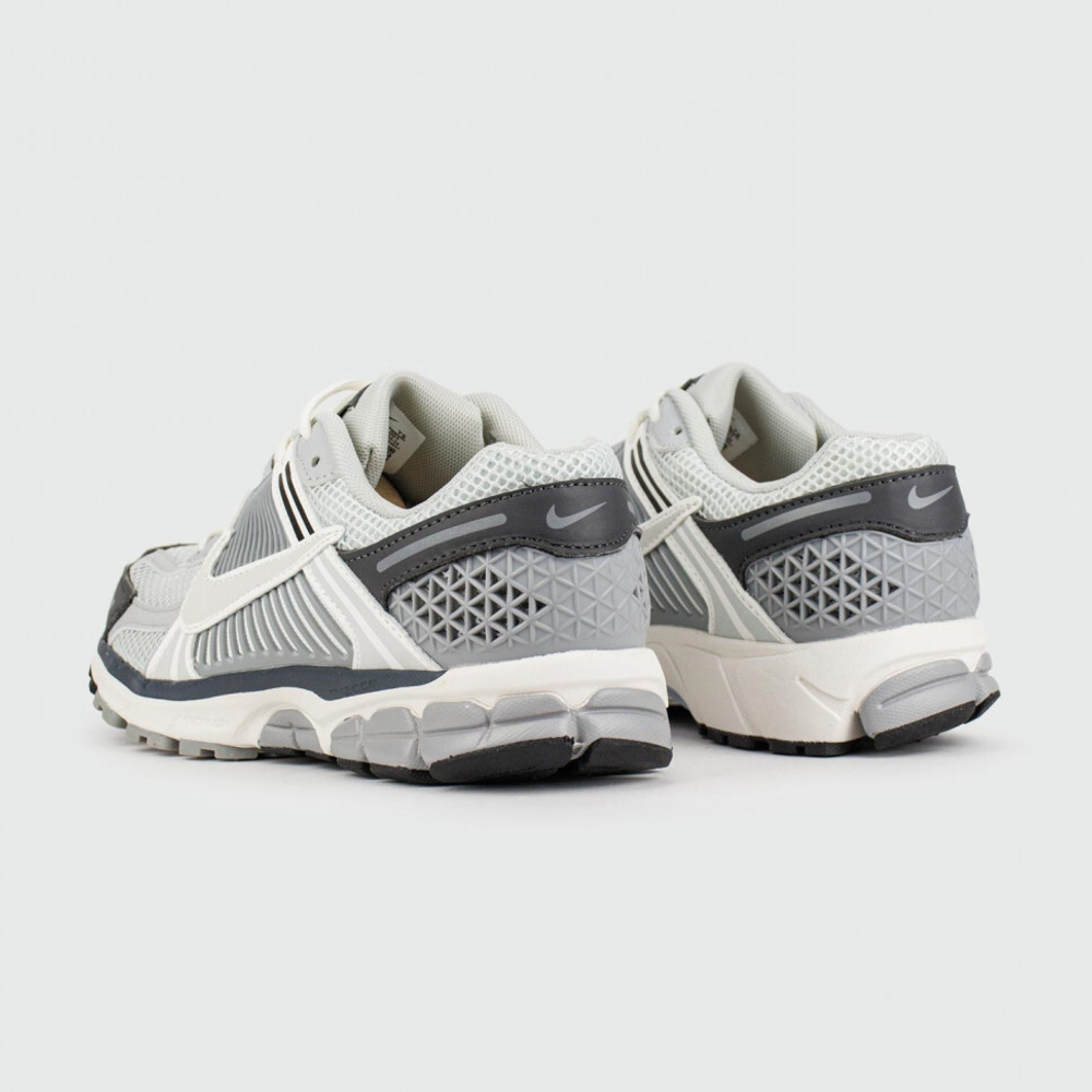 кроссовки Nike Zoom Vomero 5 Grey / White