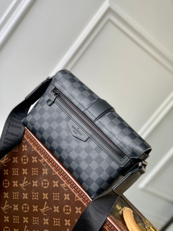 Louis Vuitton S-Cape Messenger Bag