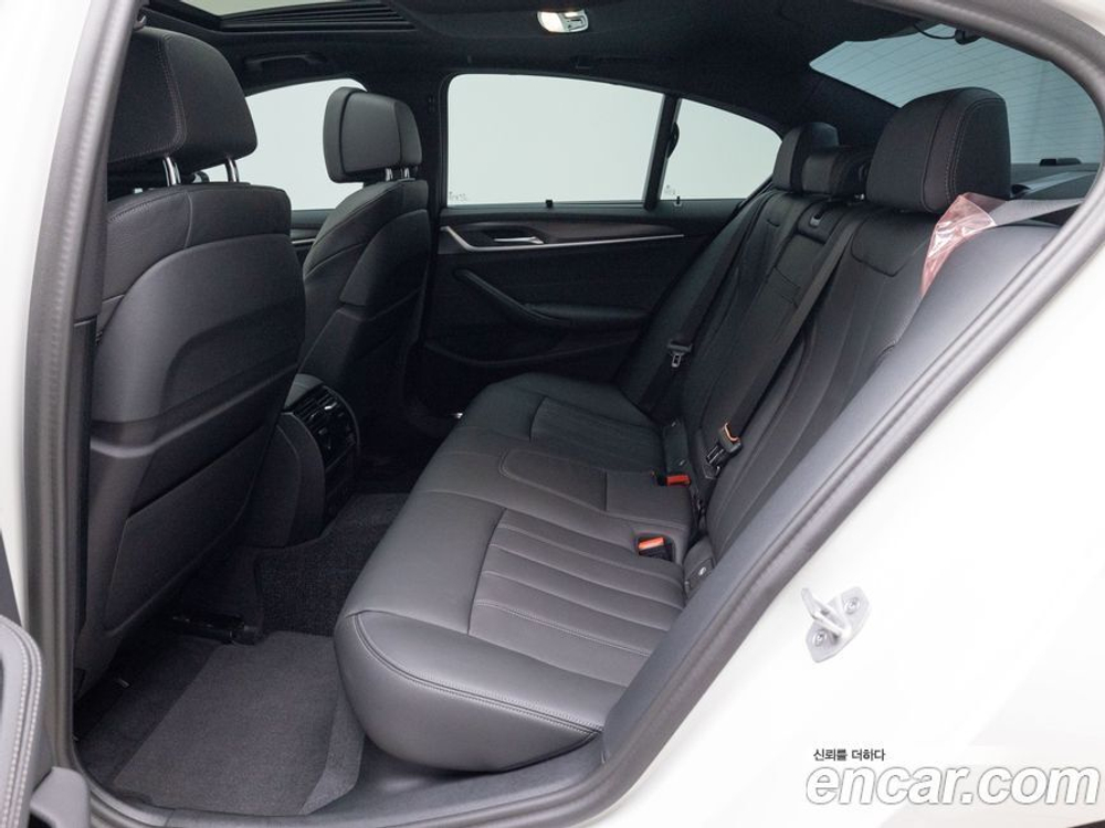BMW 5 Series (G30) 520i M Sports (02.2023)