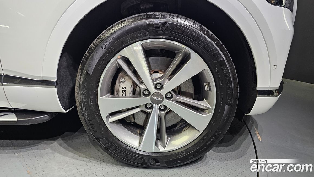Genesis GV80 2.5T Бензин AWD (01.2022)