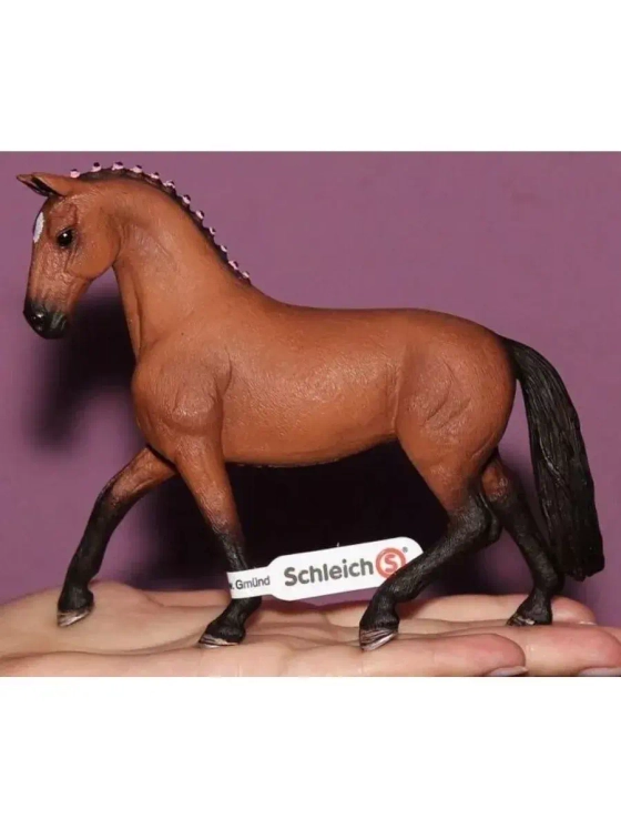 Фигурка Ганноверская кобыла Schleich 13817