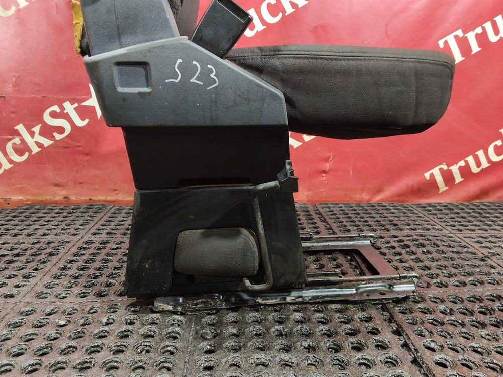 Сиденье пассажирское механическое