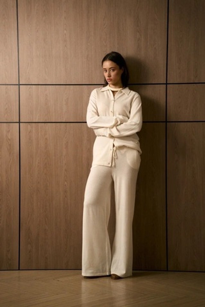 Костюм из кашемира и шерсти мериноса