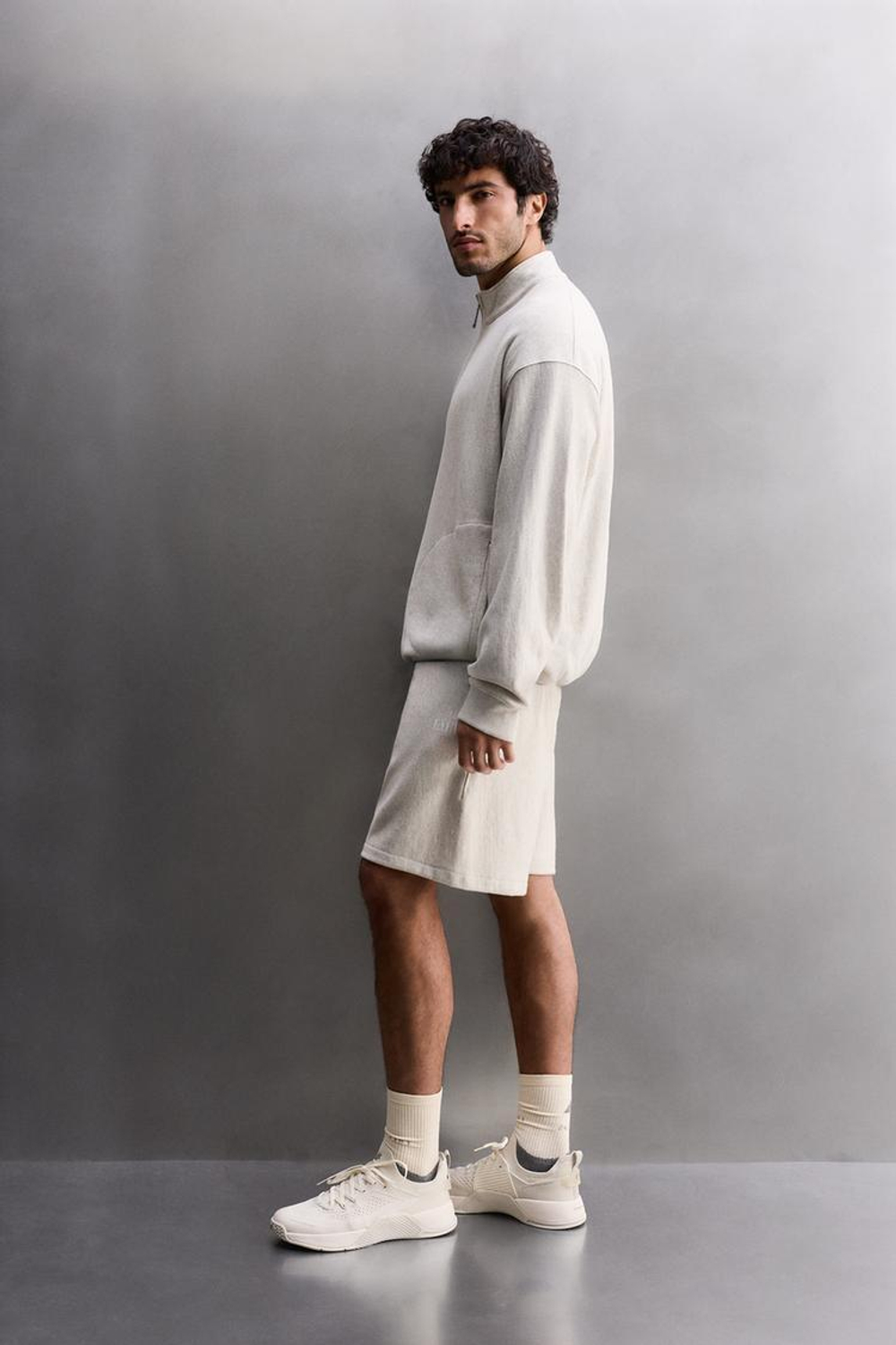 ZARA ТОЛСТОВКА ДЛЯ ТРЕНИРОВОК С ВОРОТНИКОМ НА МОЛНИИ, СЕРЫЙ МЕЛАНЖ