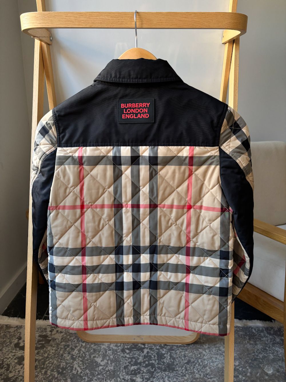 Новая куртка Burberry, 140